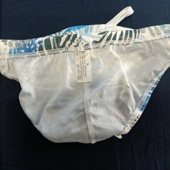 NWT ARIGREBEN 1" SWIM BRIEF, SIZE "S" (28"-30"), BLUE AND WHITE LEAF PATTERN. - Picture 6 of 7